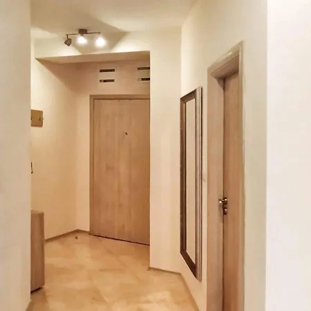 La Spacious With A Sea View Apartman *