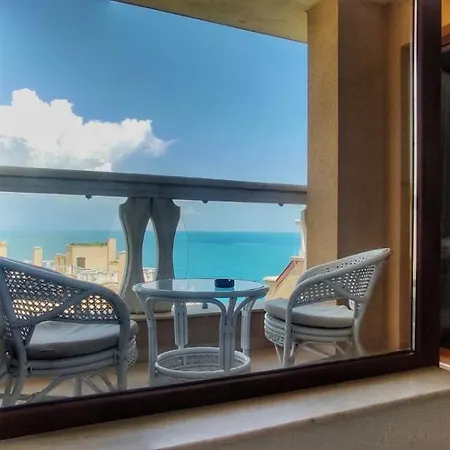 Apartment La Spacious With A Sea View Varna