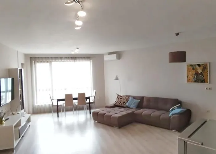 Apartament La Spacious With A Sea View