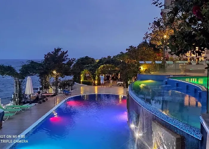 La Spacious With A Sea View Warna