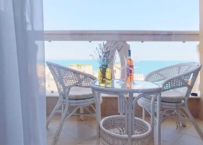 La Spacious With A Sea View * Warna